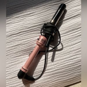 Curling iron hair